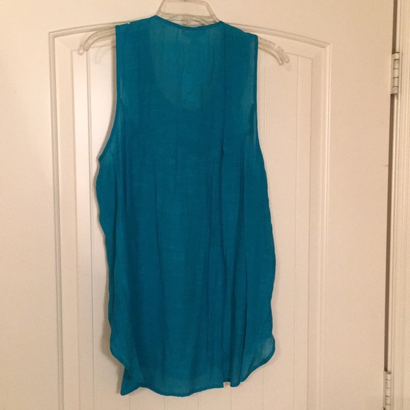 Turquoise sleeveless blouse - Picture 3 of 5